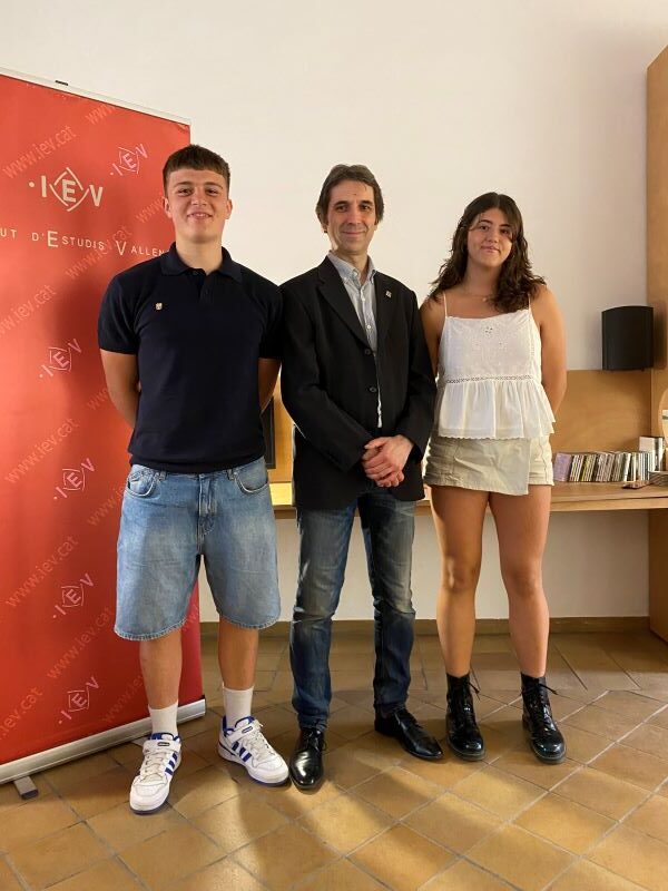 En este momento estás viendo Lliurats els VIII premis de Recerca Jove Josefina Cardó, apartat Treballs de Recerca de Batxillerat